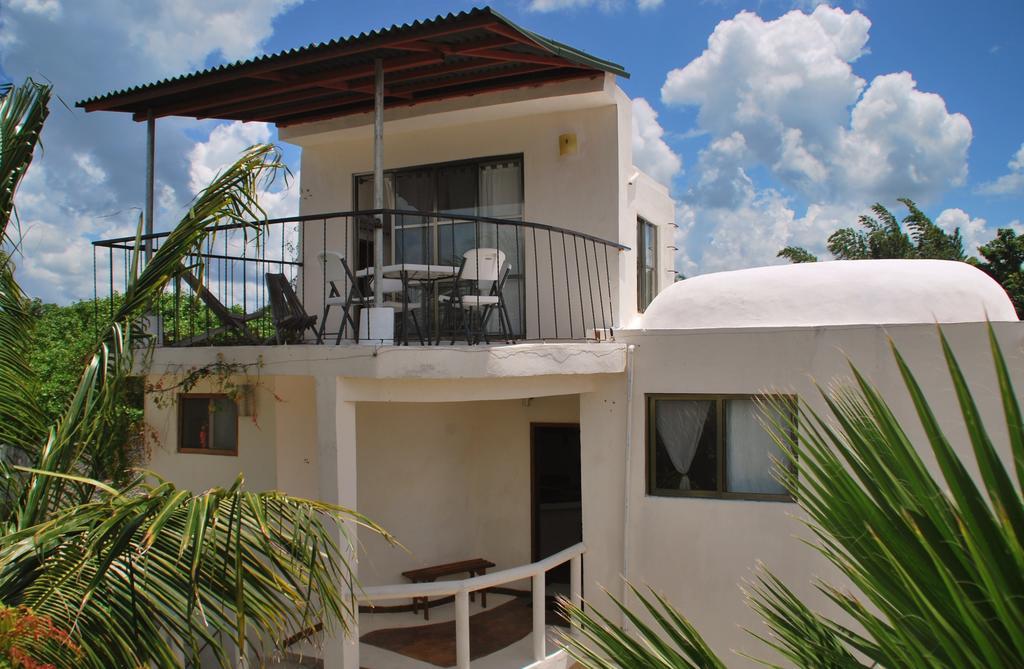 Hostal & Suites Pata De Perro Bacalar Quarto foto